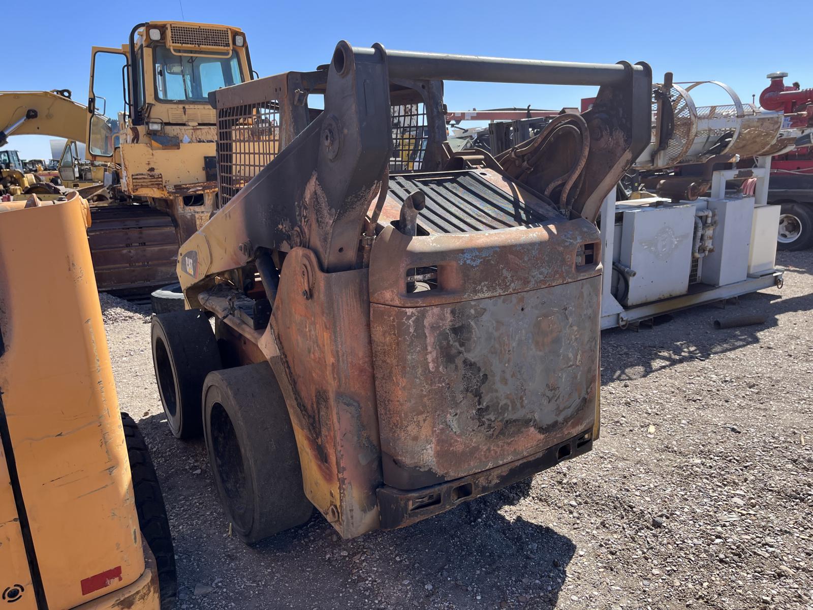 ./imagenes/INVOICE/2019/17560/MINICARGADOR CATERPILLAR 252B3 (8).JPG